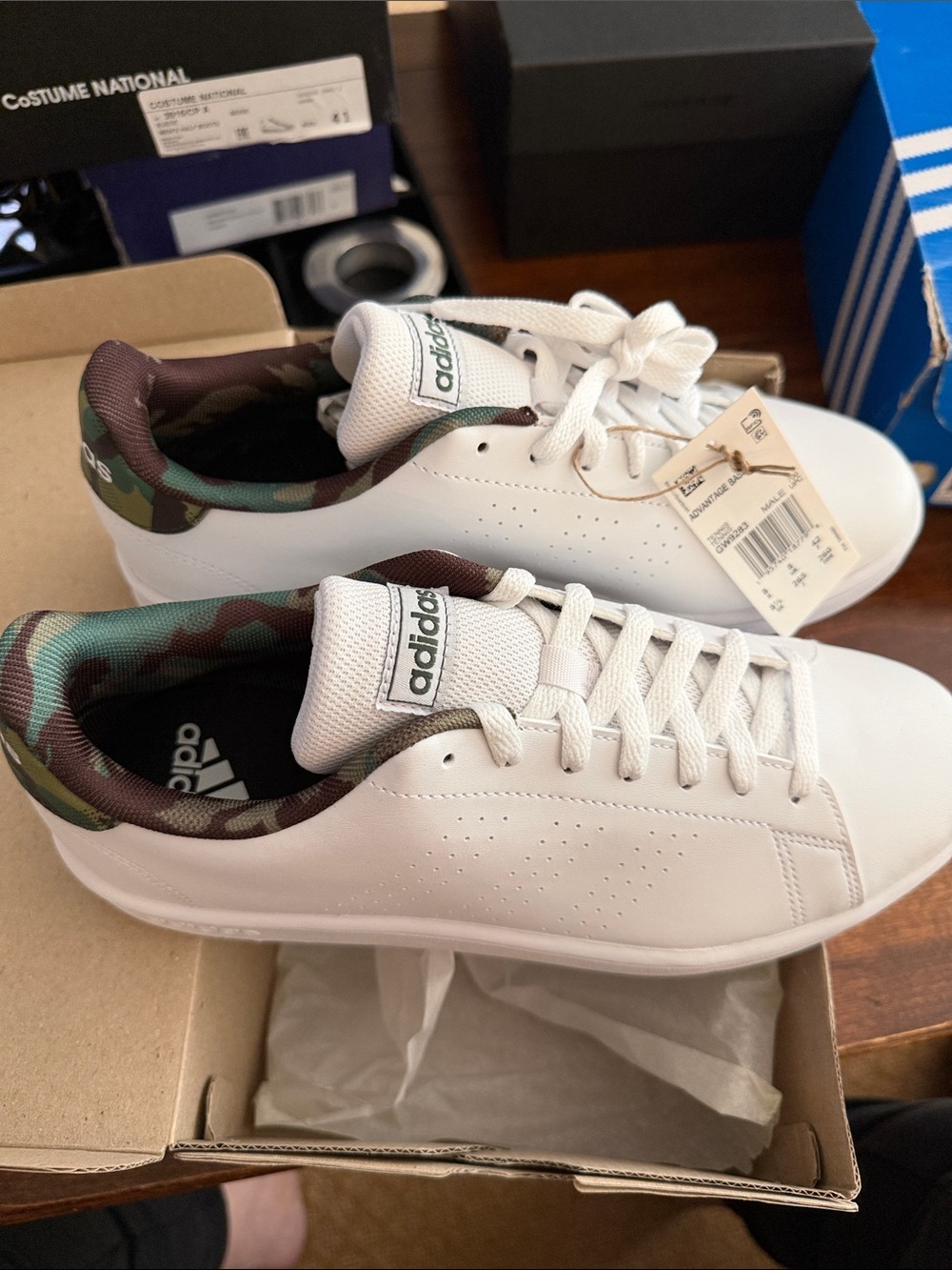 Adidas White Sneakers with Green/Brown Camo Collar NWT in box size 8.5 men’s